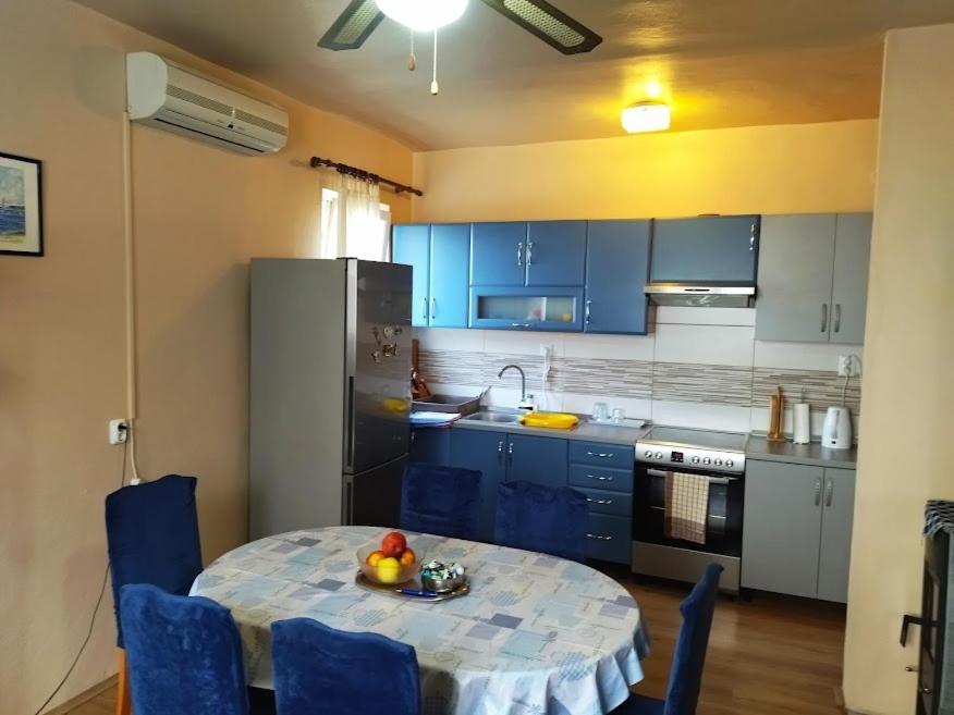 Apartment In Nin With Terrace, Air Conditioning, Wi-Fi Экстерьер фото
